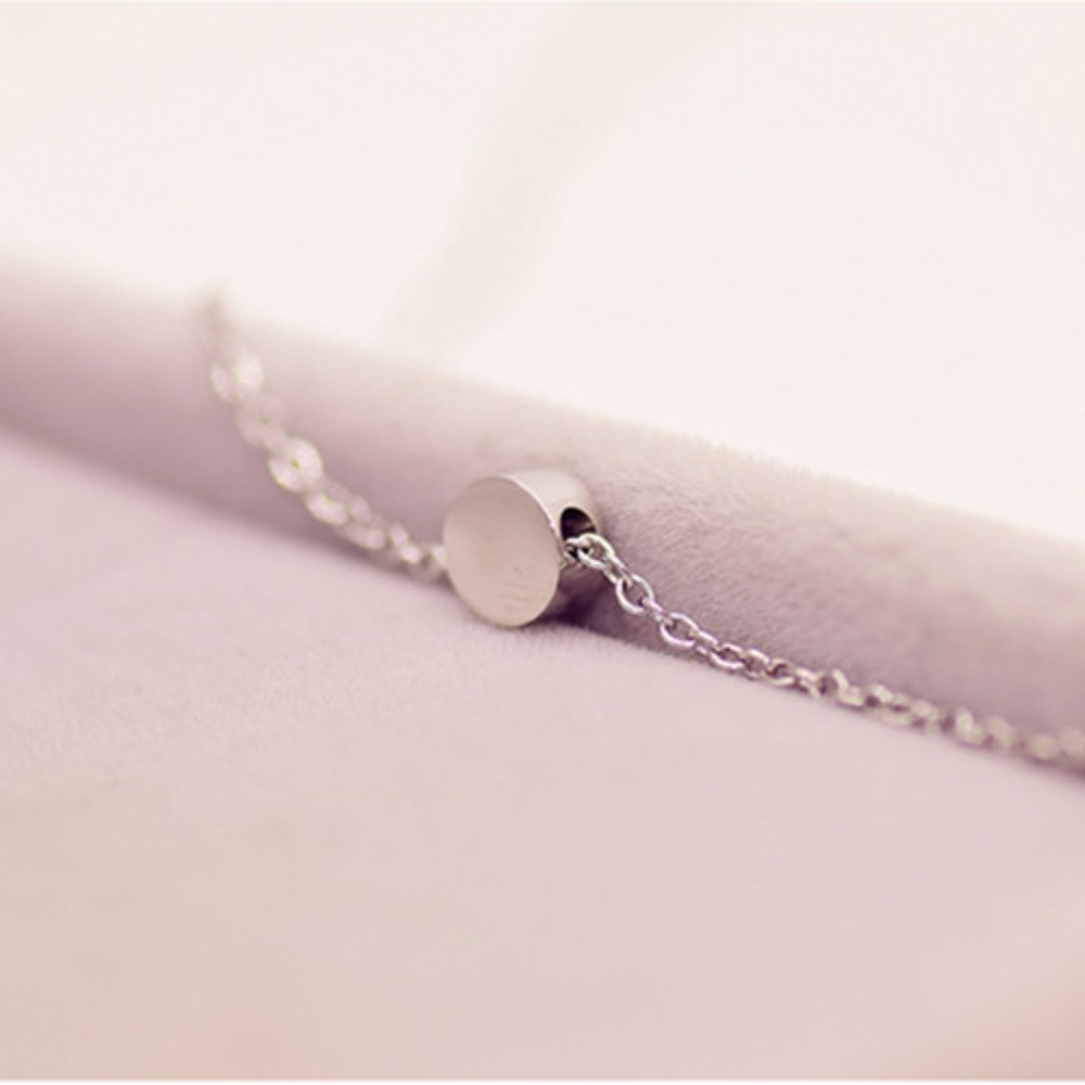 Tiny gold dot circle necklace choker minimalist - Picture 2 of 6